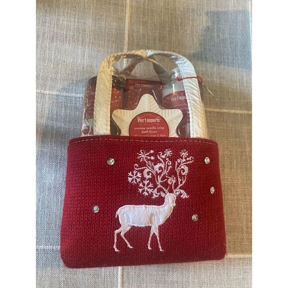 PIER 1 IMPORTS Other - PIER 1 IMPORTS Peppermint Fragrance Holiday Bath Gift Set New